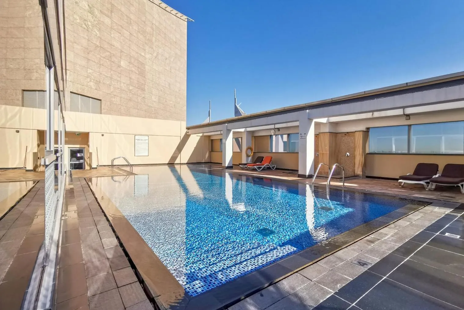 Blueground Difc Roof Swimming Gym Security Dxb-1531 Apartment Dubai United Arab Emirates