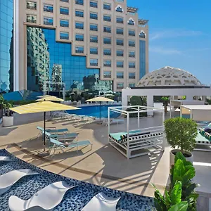 4* מלון Barcelo Al Jaddaf,